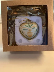 Porcelain Heart Trinket Box Yellow & Green Opens to Message Gold Trim - Picture 1 of 5