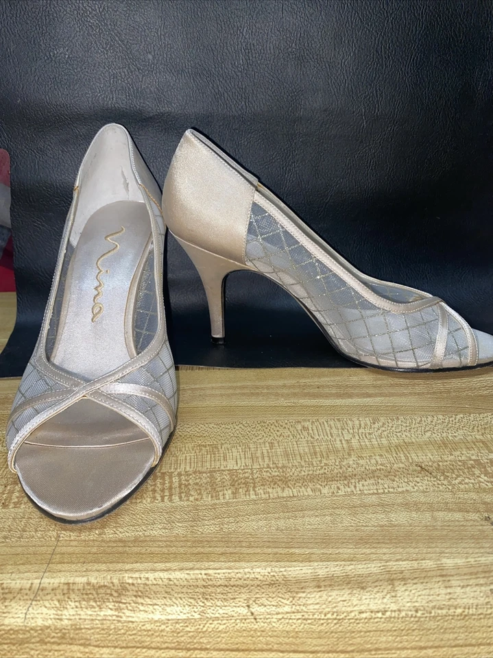 Nina Cream Satin Silver Glitter 3.5” Heels Leather Sole Sz 7.5 Open Toe Formal - Image 1 of 4