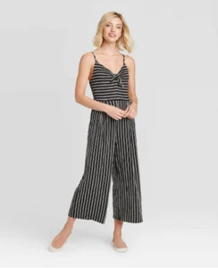 Mono para mujer sin mangas cuello en V corbata frontal recortado -Xhilaración - negro -L-S652 - Imagen 1 de 4
