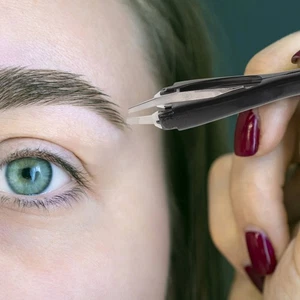 Pinzas automáticas con clip para cejas Miss para mujer retráctiles 2 unidades - Imagen 1 de 12
