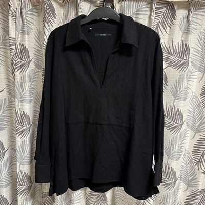 Suéter Pullover Gucci Lanawool Negro Cuello en V Lana Usado 62cm Ancho Foto 1 de 4