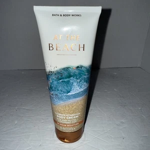 NEU At The Beach 8 Oz. Ultimative Feuchtigkeitskörpercreme Bath & Body Works - Bild 1 von 4