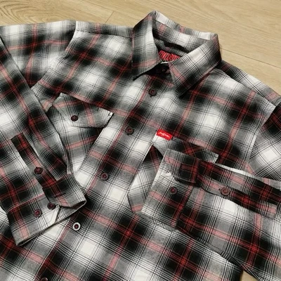 Camisa de franela Dixxon Barrett Jackson para hombre talla L bolsillos a cuadros exhibición de autos carreras. Foto 1 de 4