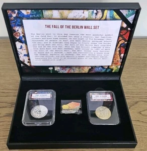 The Fall of the Berlin Wall - Rare East + West Germany Coin And Wall Piece Set - Picture 1 of 9