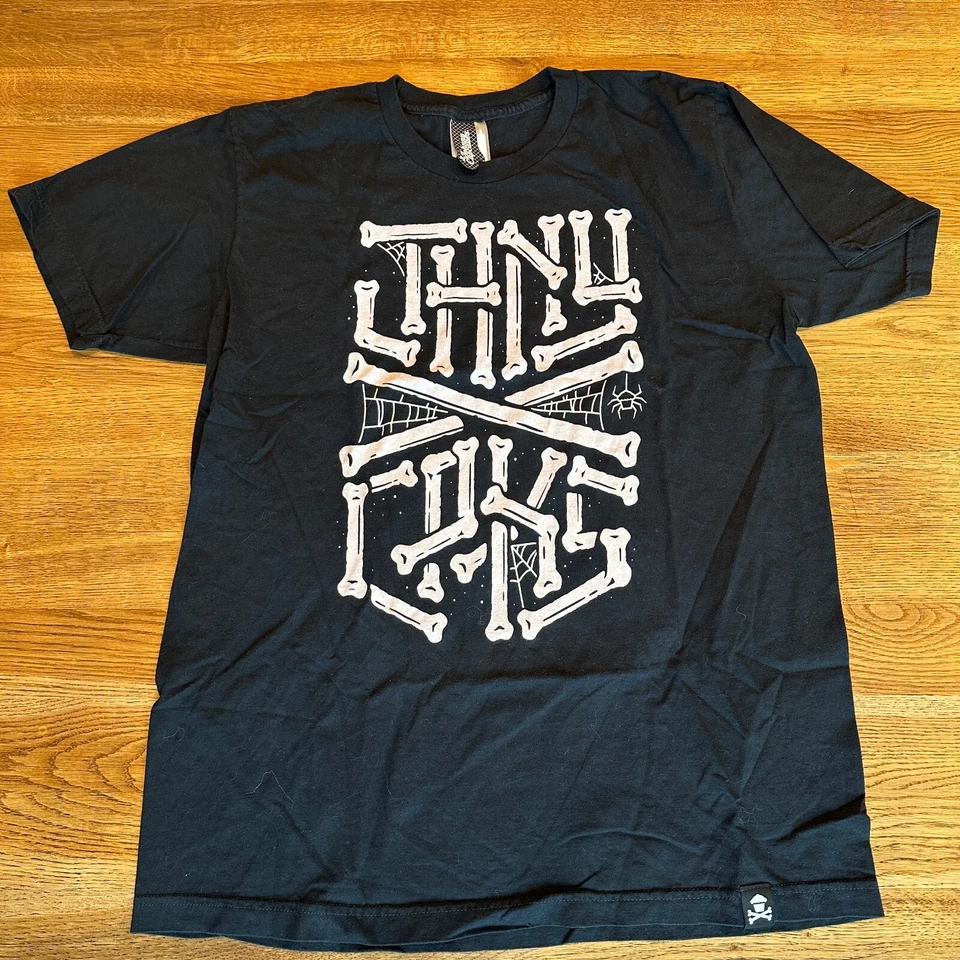 Camisa de Halloween Johnny Cupcakes Bones Talla L RARA Usada Una Vez Foto 1 de 1