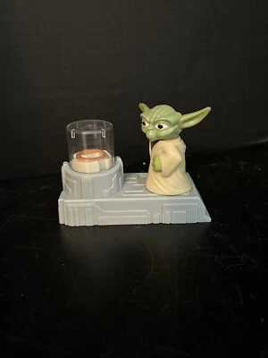 2011 Jedi Master Yoda Levitator 4" McDonald's Action Figure #3 Star Clone Wars - Image 1 of 4