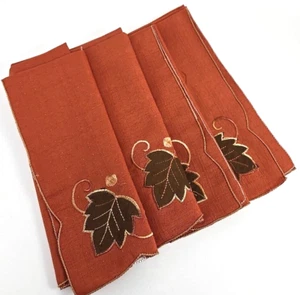 Sam Hedaya Homewear Fairfield 4 embroidered fabric napkins - Picture 1 of 6