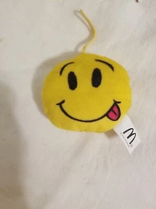 McDonald’s Happy Meal Spielzeug Emoji Plüsch 2016 3 Stück und 2 seltene Mcds Tüten - Bild 1 von 13
