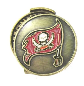 Tampa Bay Buccaneers Hat Clip with Golf Ball Marker - Picture 1 of 2
