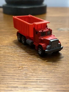 1979 Hot wheels Vintage Peterbilt Red Dumping With Tailgate And Working Bed!! - Picture 1 of 5