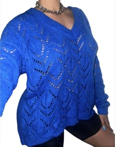 American Eagle Pointelle Oversized Jegging Fit V-Neck Sweater Blue Size M Rare - Picture 1 of 5