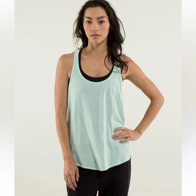 Camiseta sin mangas Lululemon espalda baja holgada verde a rayas Foto 1 de 4