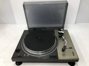 Technics SL-1100 Direct Drive Record Player Turntable Free Ship - Picture 1 of 7
