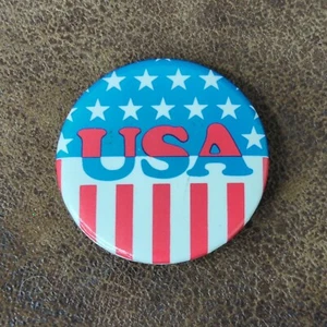 Pinback USA Metal Stars and Stripes Flag Vintage  - Picture 1 of 2