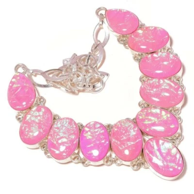 Collar llamativo hecho a mano con superposición de plata de piedras preciosas de vidrio dicroico rosa brillante Foto 1 de 4
