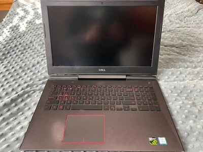 Dell Inspiron 15 7577 15.6" i5 7300HQ, 16GB DDR4, GTX 1060 - Image 1 of 4