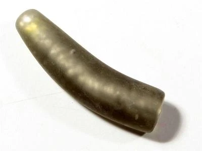 Lámina checa vintage bajo vidrio verde murano tubo curvo cuentas de vidrio 35 mm Foto 1 de 3