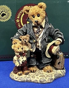 Boyds Bears & Friends UNCLE GUS and GARY THE GIFT Limited Edition - Picture 1 of 6