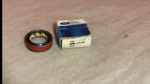 NOS 1972 1973 1974 FORD PINTO MERCURY CAPRI ENGLISH 4 SPEED TRANS TAILSHAFT SEAL - Foto 1 di 4