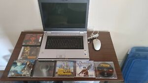 Toshiba Qosmio F15R retro gaming laptop Alienware like! 