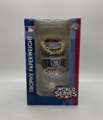 Pisapapeles trofeo campeones de la Serie Mundial MLB New York Yankees 2009 Foto 1 de 4
