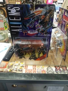 Aliens Apace Marine Atax Specail Deluxe Kenner - Picture 1 of 2