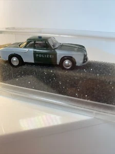 Praline 5814 Karmann Ghia 1600 1/87 Scale Vehicle - Picture 1 of 3