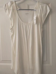 Nuevo con etiquetas Top Ann Taylor LOFT sin mangas hombros ajustados marfil rayón talla grande - Imagen 1 de 8