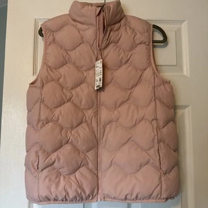 Uniqlo Girls Quilted Vest Color Rose Size 13 - Picture 1 of 2