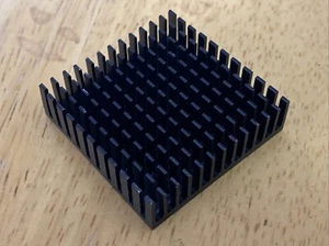 Aluminium Kühlkörper Kühlung 40x40x11mm LED Power Memory Chip IC Transistor USA Verkauf - Bild 1 von 9