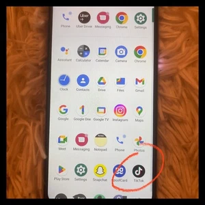 📲🤳REVVL 4+ With Tik Tok App Android/phone T-Mobile 🤳📲 - Picture 1 of 3
