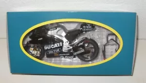 VALENTINO ROSSI (2012) DUCATI DESMOSEDICI GP12 TEST SEPANG 1/12 MOTO GP MODEL - Imagen 1 de 2