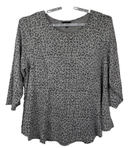 Cameo Appearance Women's Grey Animal Print 3/4 Sleeve Shirt Size Blouse 2X - Picture 1 of 6