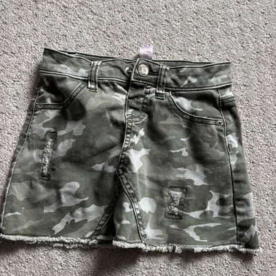 Pantalón corto de mezclilla camuflado Justice Girl talla 7 cierre de botones 2 bolsillos delanteros  Foto 1 de 4