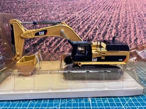 1/50 Scale CAT Caterpillar 374D Hydraulic Excavator Diecast Model - Picture 1 of 4