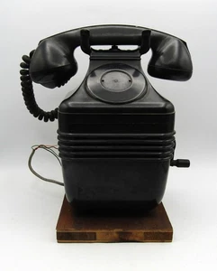ANTIQUE LEICH ELECTRIC "BEEHIVE" HAND CRANK MAGNETO BAKELITE TELEPHONE (1930's) - Picture 1 of 5
