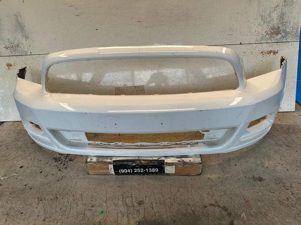 Parachoques delantero OEM 2013 2014 Ford Mustang DR33-17C831 Foto 1 de 4
