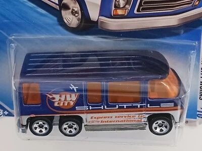 ☆ GMC Motorhome R7541, 2010 Hotwheels City Works 08/10, 116/240, SHUTTLE, Mtlflk - Image 1 of 4