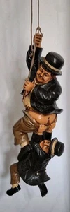 Vintage Laurel & Hardy baumelt an einem Seil große 30" Figur Statue Dekoration - Bild 1 von 21