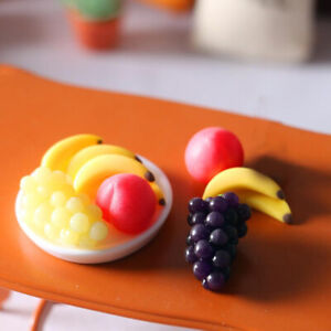 6Pcs Mini Simulation Fruit Plate Grape Banana Peach Dollhouse Kitchen Decorat QO
