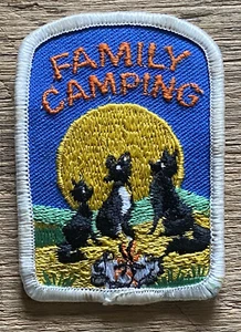 Family Camping Patch Embroidered Fox Family Trio Full Moon Vintage - Picture 1 of 8