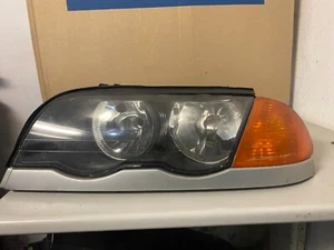 BMW e46 Headlight series 3 OEM - Picture 1 of 2