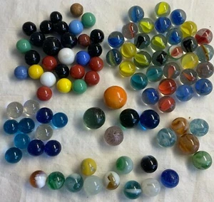 Vintage Marbles all kinds 1950's unsearched shooter air bubbles old swirls wisps - Picture 1 of 8