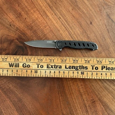 Gerber Evo Jr Pocket Knife Liner Lock Plain Edge Blade - Image 1 of 4
