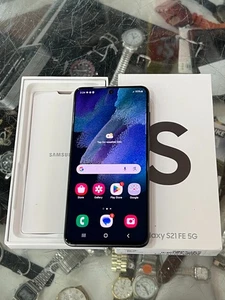 SAMSUNG GALAXY S21 FE 5G 128 GB IN BLACK (SM-G990E) IN BOX / UNLOCKED - Picture 1 of 24