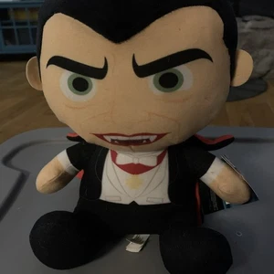 Peluche Universal Studios Monstruos Drácula Vampiro 7" Fábrica Nuevas Etiquetas - Imagen 1 de 7