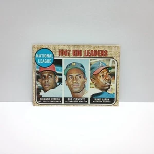 1968 Topps 1967 RBI Leaders #3 Roberto Clemente, Hank Aaron, Orlando Cepeda - Bild 1 von 4