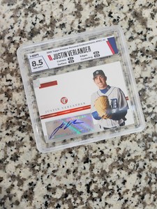 2005 Topps Pristine Justin Verlander RC / Auto /497 Baseball Card - HGA 8.5