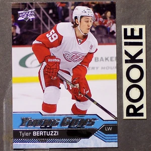 TYLER BERTUZZI 2016/17 Young Guns Upper Deck #471 Rookie YG RC Blackhawks - Picture 1 of 8