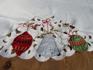 Round Christmas Tablecloth Embroidered Ornaments Silver Bells TC154 - Picture 1 of 12